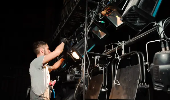 Stage Lighting Isn’t Just Brightness — It’s Timing, Feeling, and Restraint Stage Lighting Isn’t Just Brightness — It’s Timing, Feeling, and Restraint